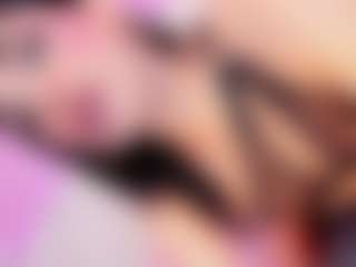 Live cam show with SamiQueen01 - Flat Chested on Camsoda