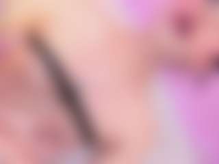 Live cam show with SamiQueen01 - Tease on Camsoda