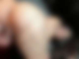 Live cam show with SamiQueen01 - Flat Chested on Milfs Live