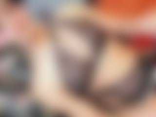 Live cam show with SamiQueen01 - Tease on Camsoda
