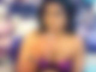 Live cam show with IndianCherryPie - Mature on Camsoda