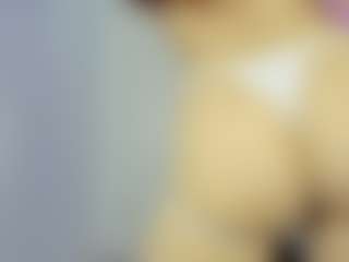 Live cam show with JasmineDreams - Shaved on Camsoda