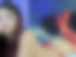 Live cam show with JasmineDreams - Trimmed Teen (18+) on livesuperchat.net