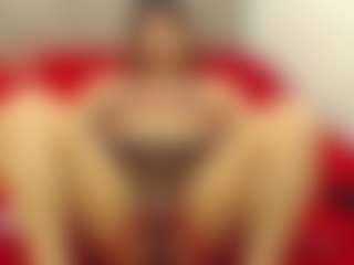 Live cam show with Gorgie-Willyams - Brown Eyes on Camsoda