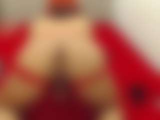 Live cam show with Gorgie-Willyams - Brown Eyes on Camsoda
