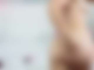 Live cam show with hornybarelylegalgirl - Middle Aged on xxxlivecams.org