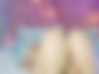 Live cam show with hornybarelylegalgirl - Moaning on Camsoda