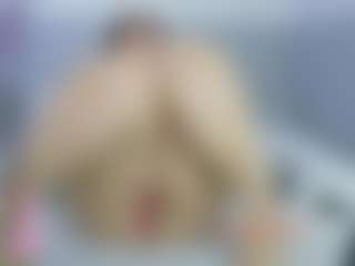 Live cam show with hornybarelylegalgirl - Spank Mature on Milfs Live