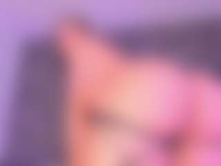 Live cam show with CataGomez - Fishnets on Camsoda