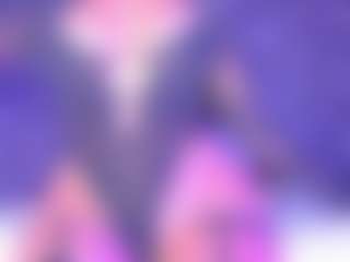 Live cam show with CataGomez - Snowbunny on Milf Play