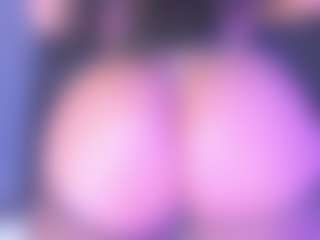 Live cam show with CataGomez - Brown Eyes on Soda Cam