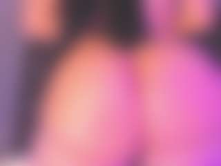 Live cam show with CataGomez - Oil on studioflirtlive.com
