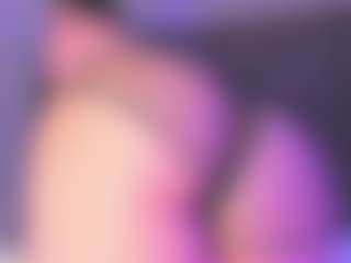 Live cam show with CataGomez - HD Curvy on SmokeAndPoke
