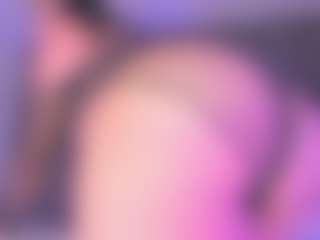 Live cam show with CataGomez - Smart on Camsoda
