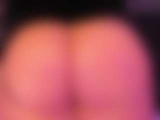Live cam show with CataGomez - Petite on Camsoda