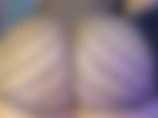 CataGomez's Live Sex Cam Show