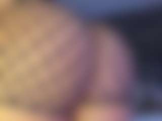 Live cam show with CataGomez - BBW on Camsoda