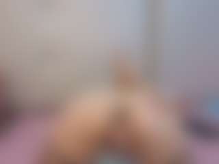 AlissonFreckles's Live Sex Cam Show