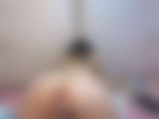 AlissonFreckles's Live Sex Cam Show