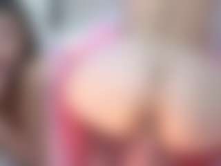 Show di cam dal vivo con AlissonFreckles - Tease su Camsoda