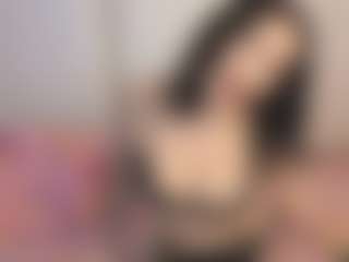 Live cam show with AlissonFreckles - Sexy on AdultVida.com