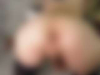 Live cam show with CuteArii - Hazel Eyes on liverealitysex.com