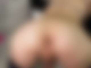 Live cam show with CuteArii - Smoking on nudelive.tv