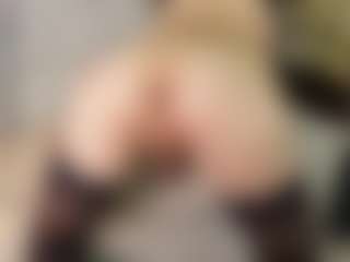 Live cam show with CuteArii - No Drinking on Gym Cam Girls