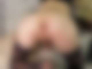 Live cam show with CuteArii - Smoking on Gym Cam Girls
