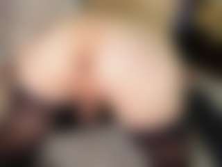 Live cam show with CuteArii - Colombia on CamSextacy