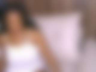 Live cam show with Bustycece - Thick on milfzrlive.com