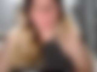 candycream17's Live Sex Cam Show