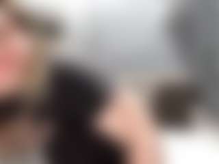candycream17's Live Sex Cam Show