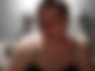 Live cam show with candycream17 - Green Eyes on luckytryst.com
