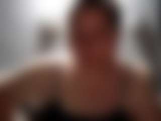 Live cam show with candycream17 - Green Eyes on EXY