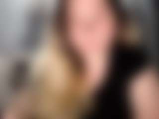 candycream17's Live Sex Cam Show