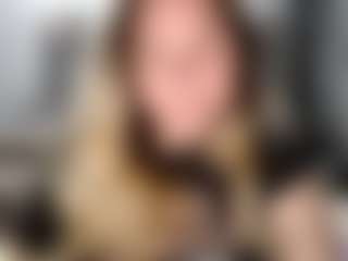 candycream17's Live Sex Cam Show