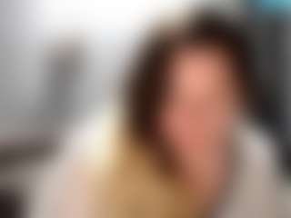 Live cam show with candycream17 - Gamer Curvy on Fit Hotties