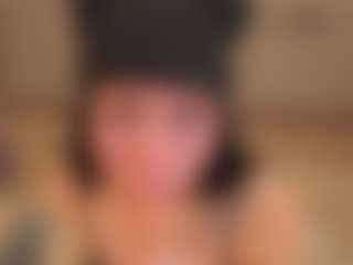 Flora's Live Sex Cam Show
