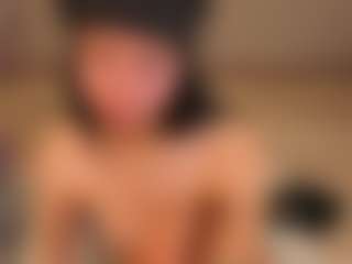 Flora's Live Sex Cam Show
