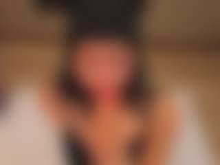 Flora's Live Sex Cam Show