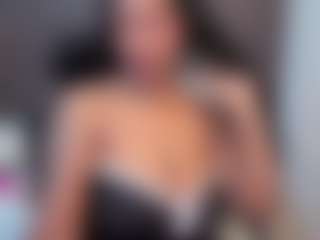 Live cam show with ChannelBrunnette - Ebony on Cam Slut | united states