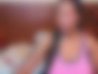 Live cam show with ChannelBrunnette - Submissive on Chatstar