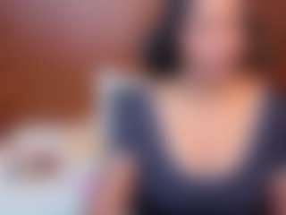Live cam show with ChannelBrunnette - Slave on SxyPornLive