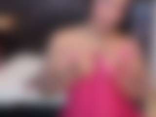 Live cam show with ChannelBrunnette - Ebony on EXY | united states