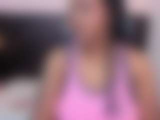 Live cam show with ChannelBrunnette - Submissive on studioflirtlive.com