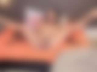 Live cam show with TammyLynn - Public on SinfulBabes
