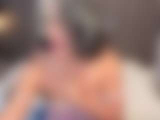 Live cam show with TammyLynn - Normal on Camsoda