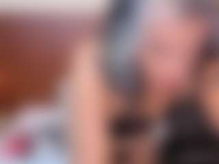 Live cam show with TammyLynn - Brown Hair on Camsoda