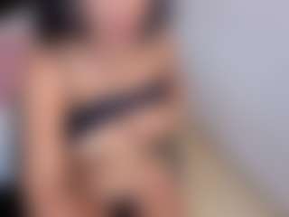 Live cam show with TammyLynn - Public MILF on Big Tits